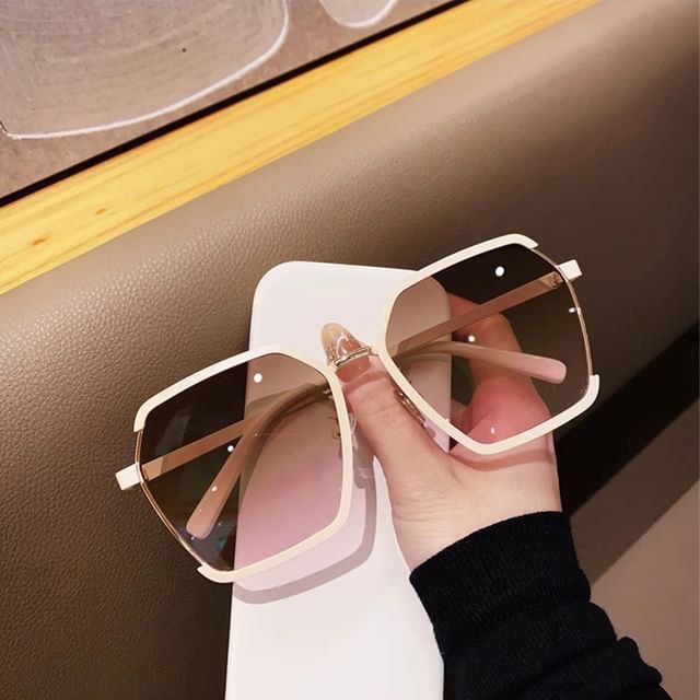 Sunglasses Oversized Square