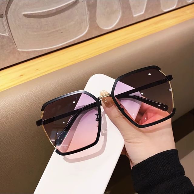 Sunglasses Oversized Square