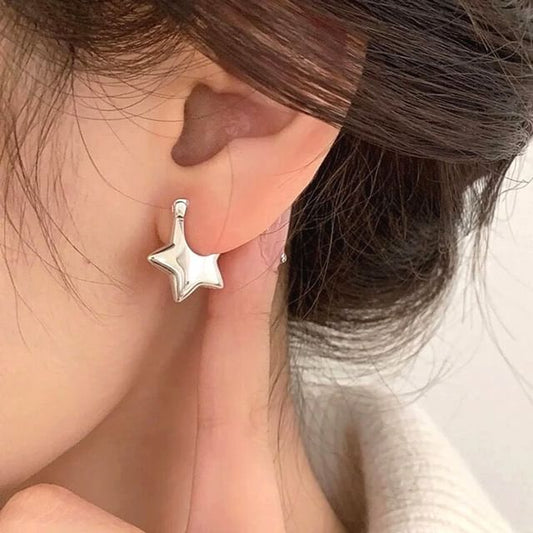 Huggie Clip-On Star / Earring