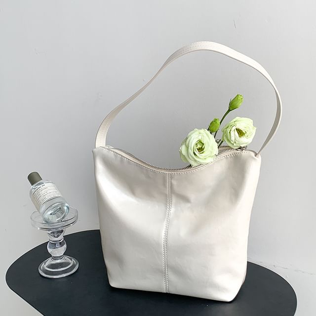 Faux Bag Tote Leather Plain