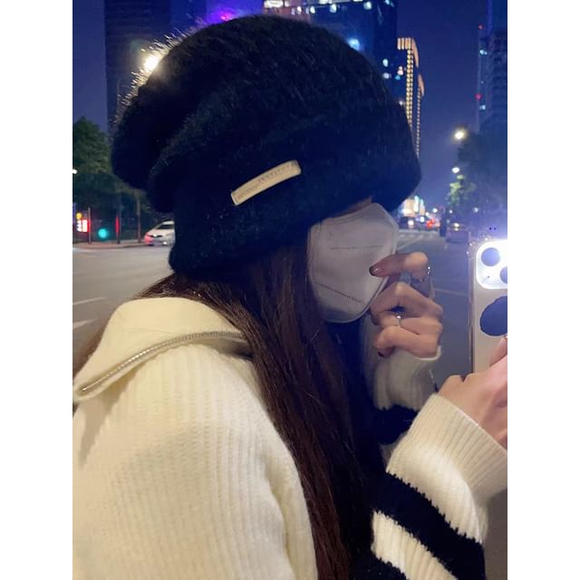 Beanie Fuzzy Plain Knit