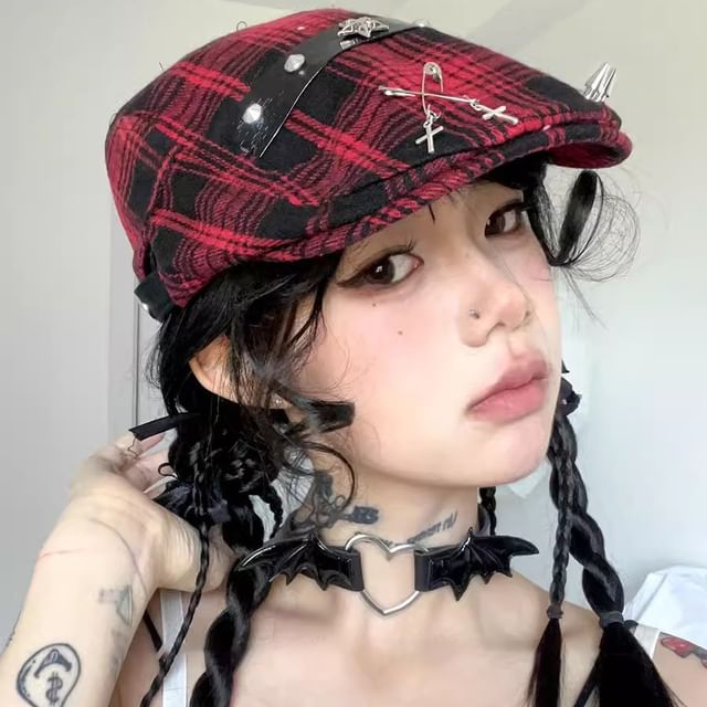 Pin Newsboy Accent Plaid Cap