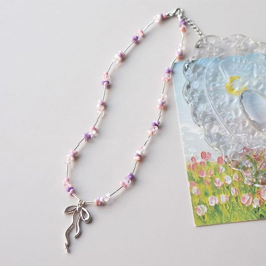 Beaded Pendant Irregular Bow Necklace