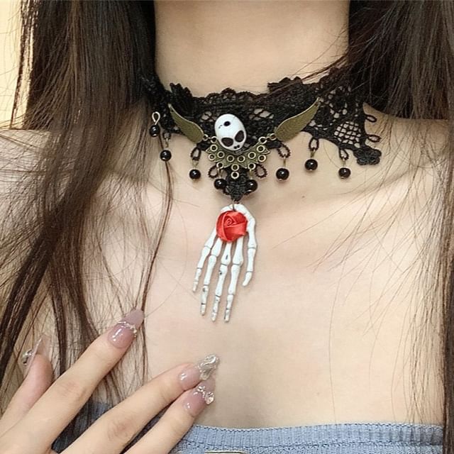 Earring / Skull Choker Lace