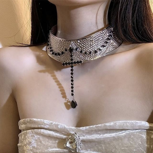 Lariat Rhinestone Choker Metallic