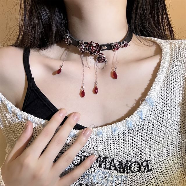 Faux Choker Rhinestone Leather