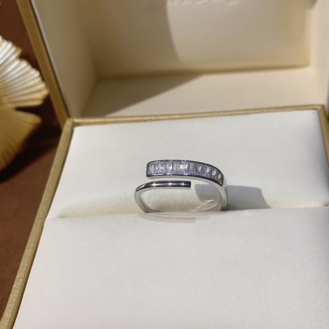 Rhinestone Alloy Ring (Various Designs)