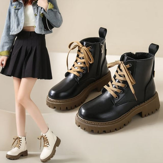 Boots Lace-Up Short