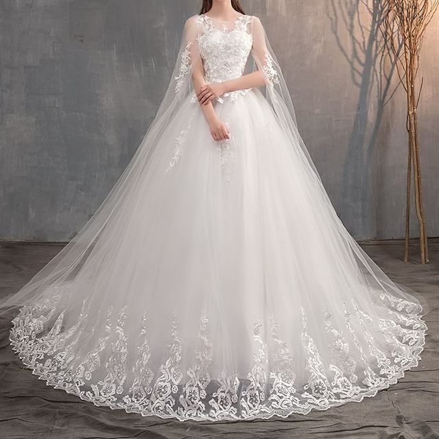 A-Line Flared-Sleeve Embroidered Wedding Flower Gown