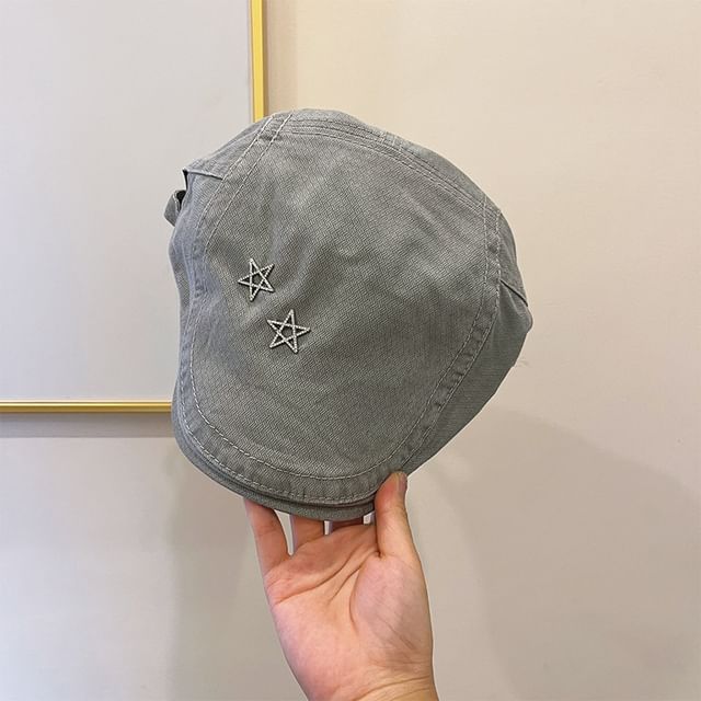 Studded Flat Cap Star