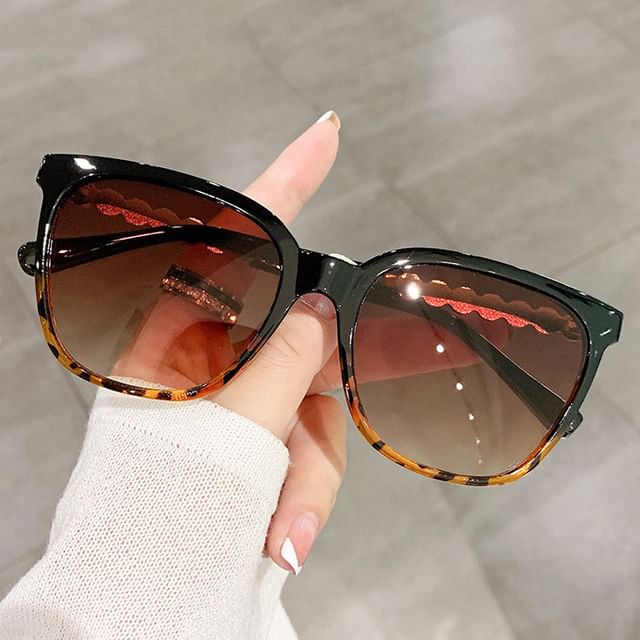 Faux Sunglasses Pearl Square