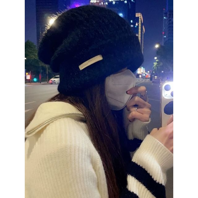 Applique Plain / Knit Ribbed Beanie