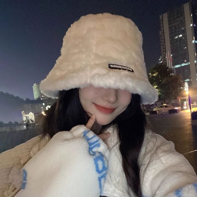 Plain Fluffy Hat Bucket