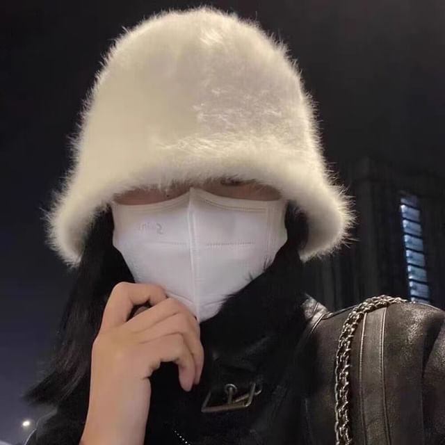 Plain Fluffy Hat Bucket