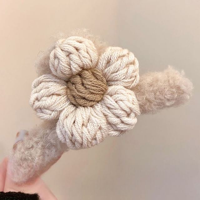 Yarn Claw Floral Chenille Hair Clip