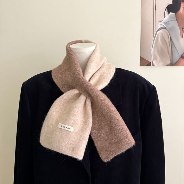 Two-Tone Scarf Knit
