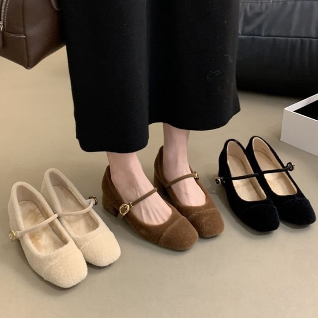Heel Plain Mary Low Jane Pumps