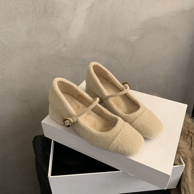 Heel Plain Mary Low Jane Pumps