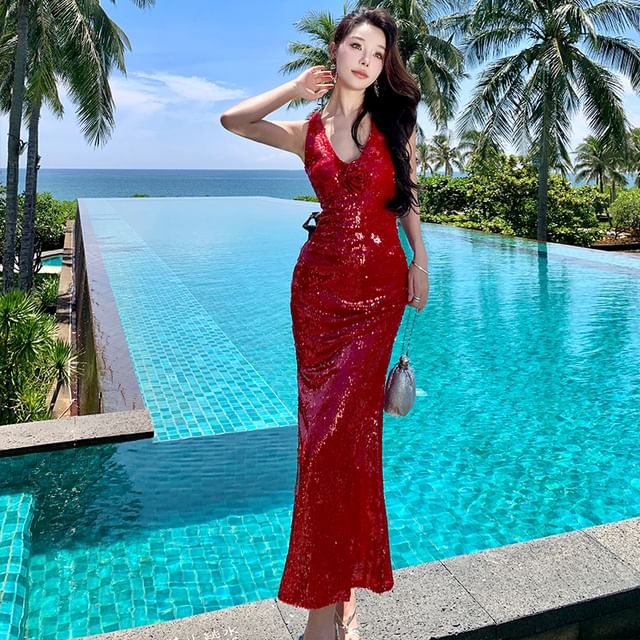 Sleeveless Sequin Evening Sheath Plain V-Neck Gown