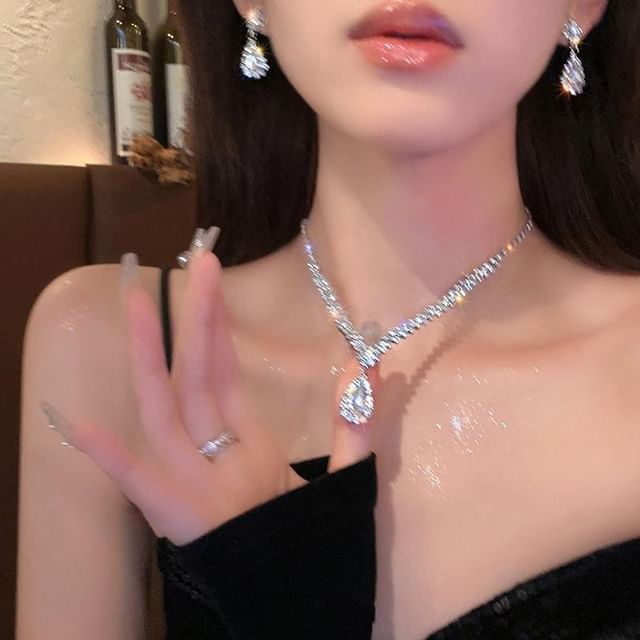 Earring / CZ Pendant Drop Necklace Set