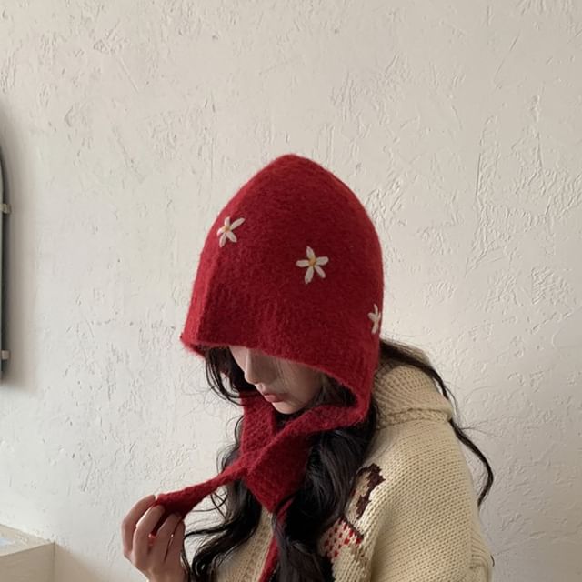 Knit Hat Bonnet Embroidered Floral