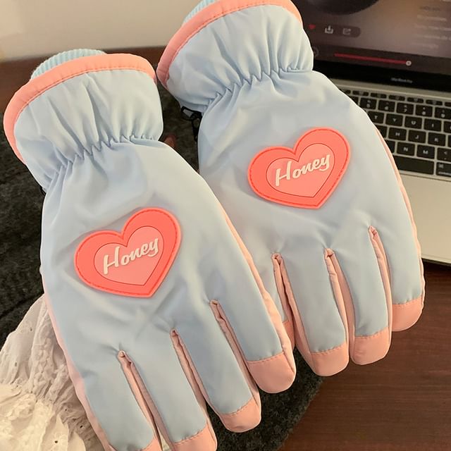 Gloves Heart Two Tone