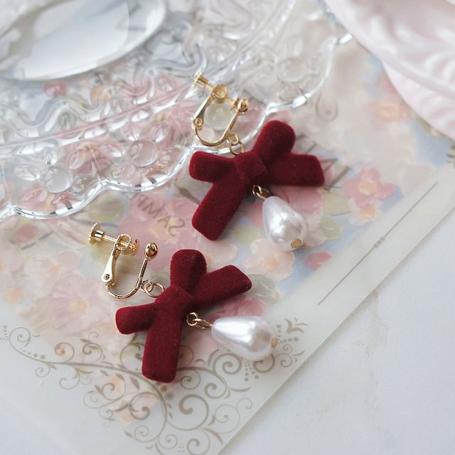 Clip-On / Pearl Bow Hook Faux Drop Earring