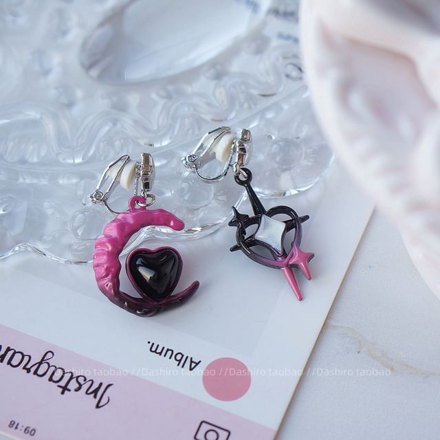 Earring Asymmetrical / Moon Star Clip-On Drop