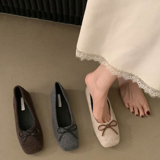 Bow Accent Flats Toe Square