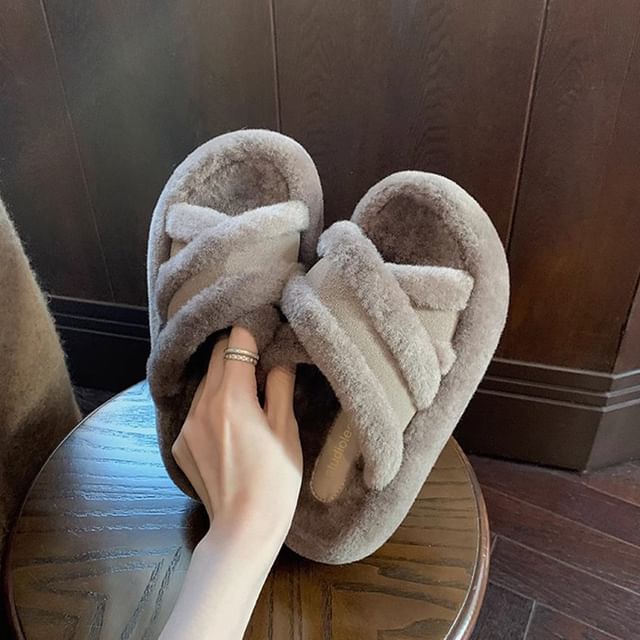 Plain Fleece Cross Band Slide Sandals