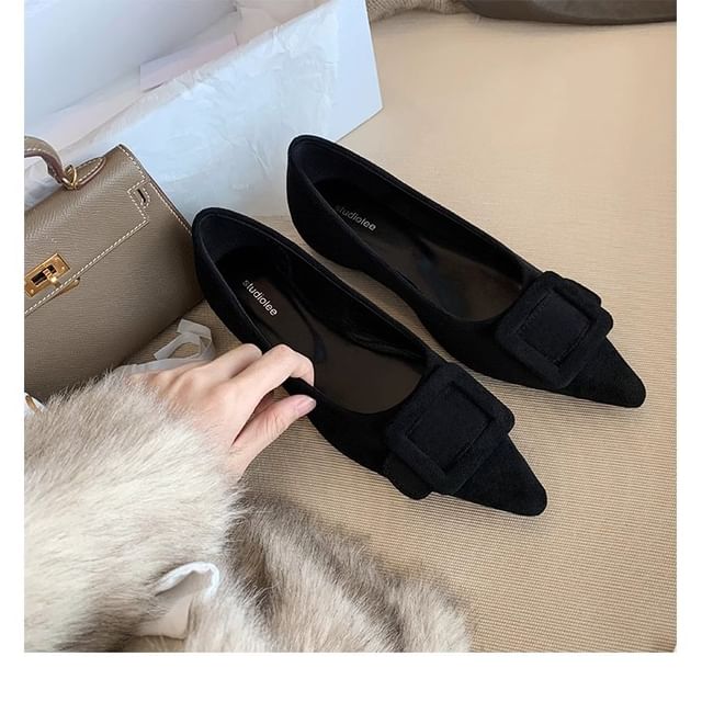 Toe Pointed Flats Buckled
