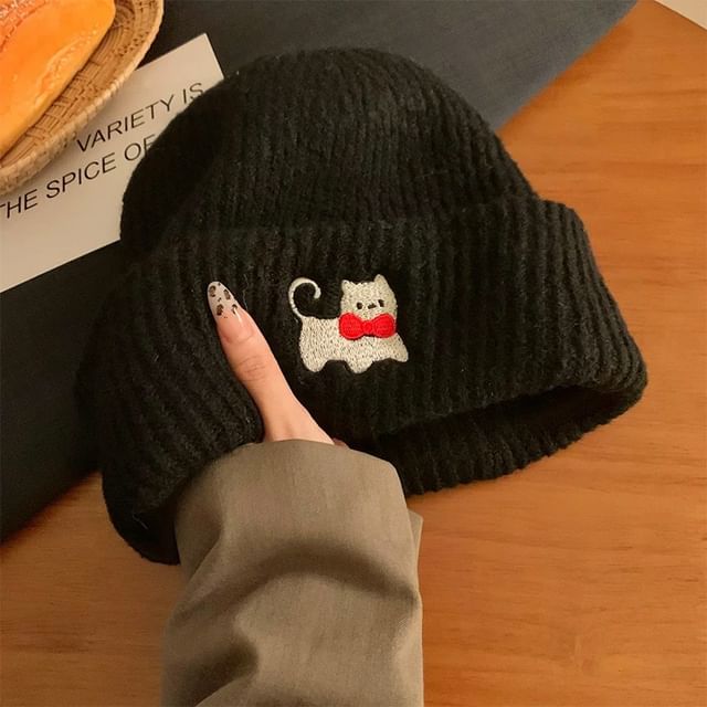 Beanie Cat Knit Embroidered