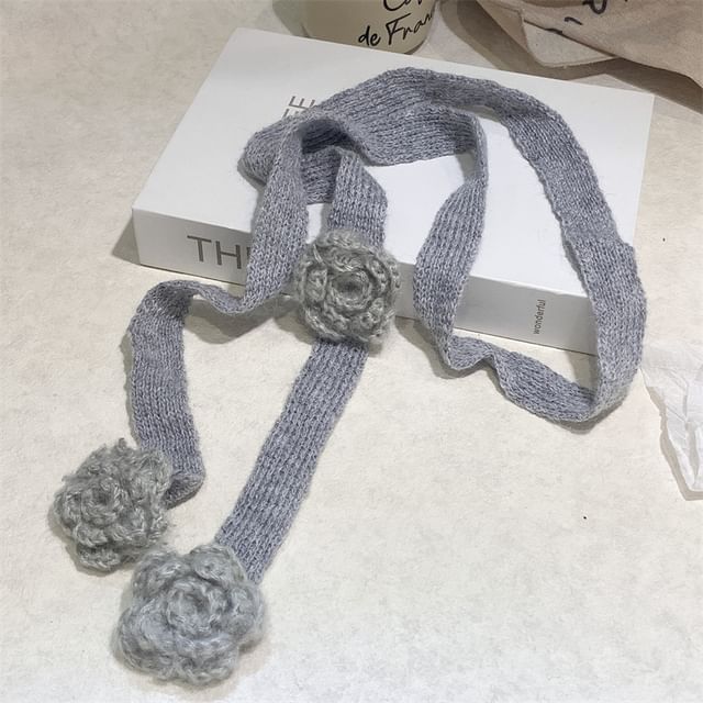 Flower Detail Knit Narrow Scarf
