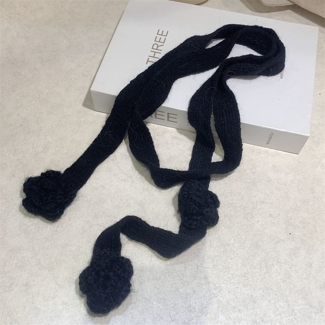 Flower Detail Knit Narrow Scarf