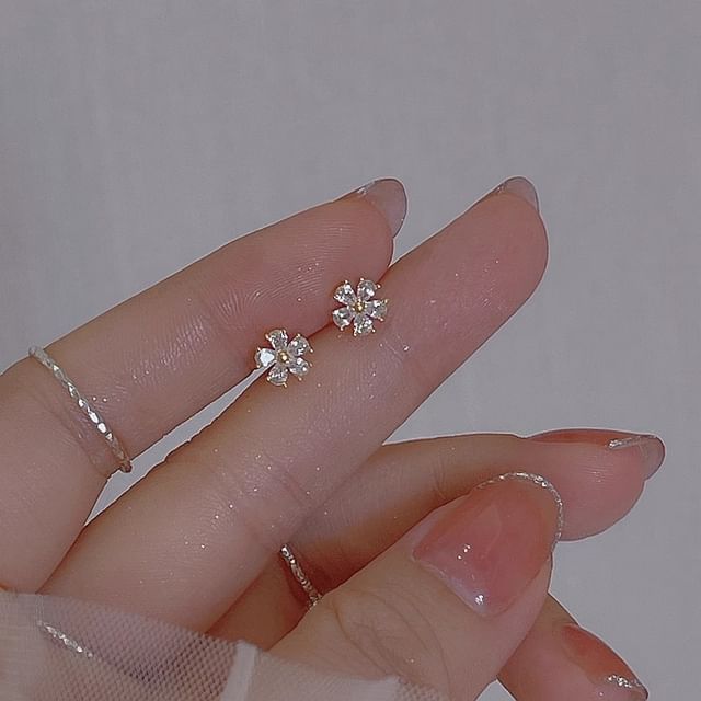 Alloy Earring Stud Floral Rhinestone
