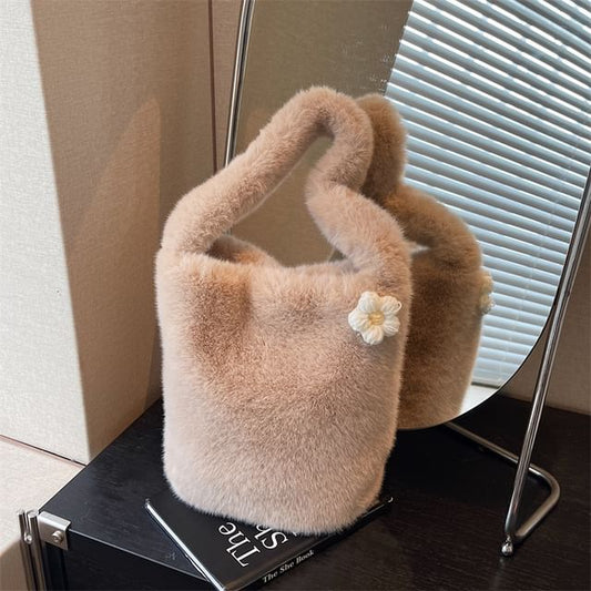 Floral Fluffy Bucket Bag Accent