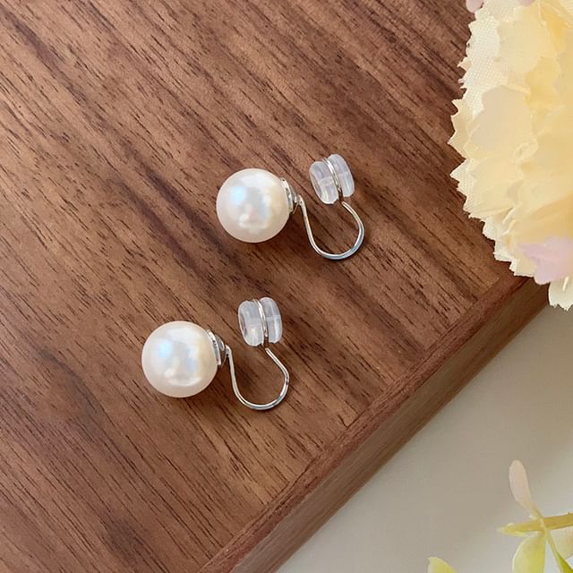 Pearl Designs) Earring (Various Faux Stud