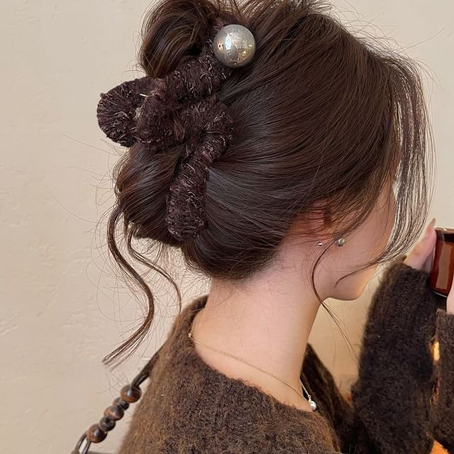 Pearl Yarn Faux Hair Claw