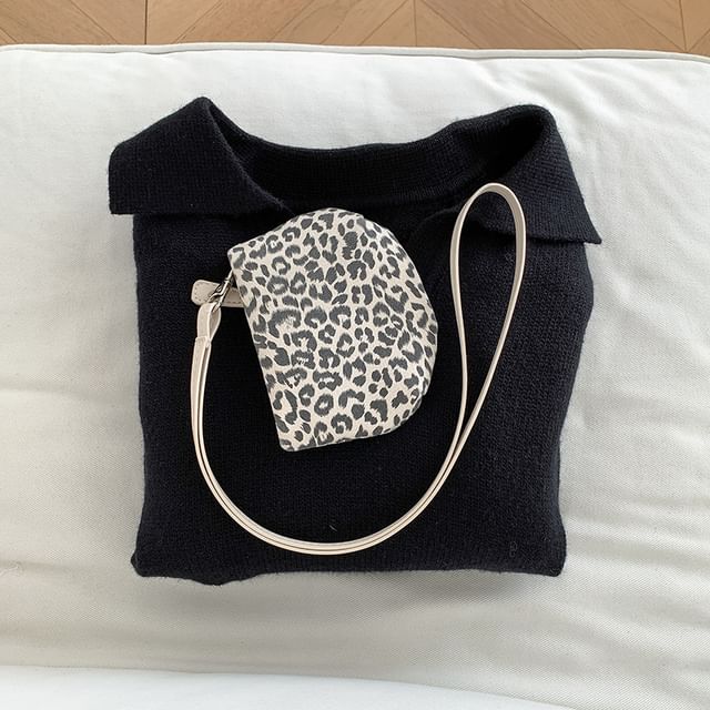Leopard Necklace Pouch Print
