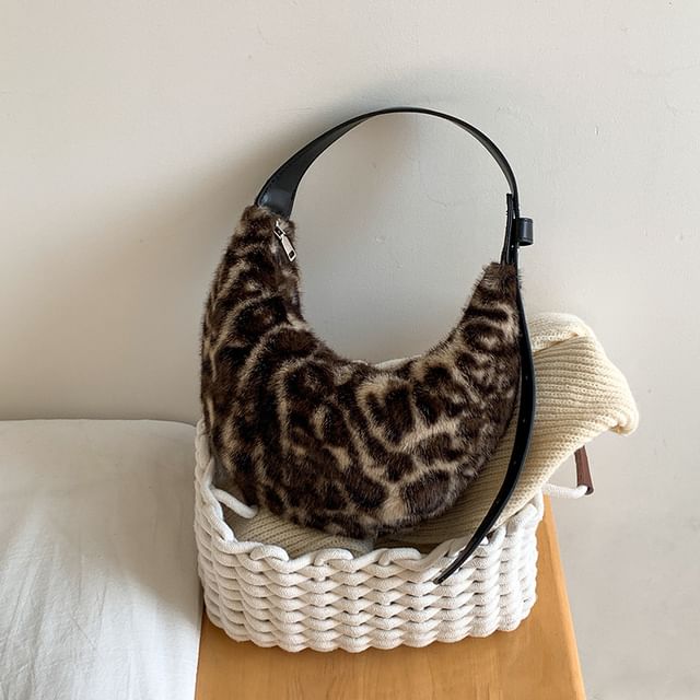 Print Leopard Fluffy Shoulder Bag