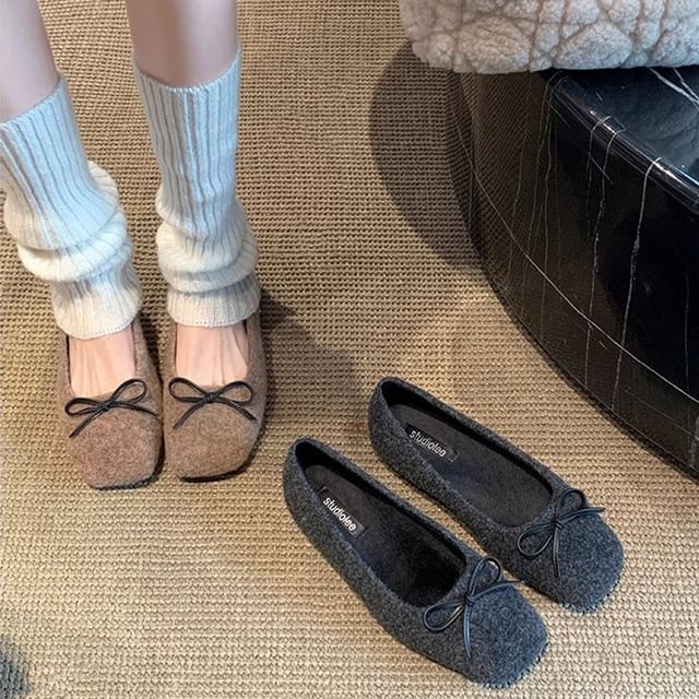 Square Toe Bow Flats Accent