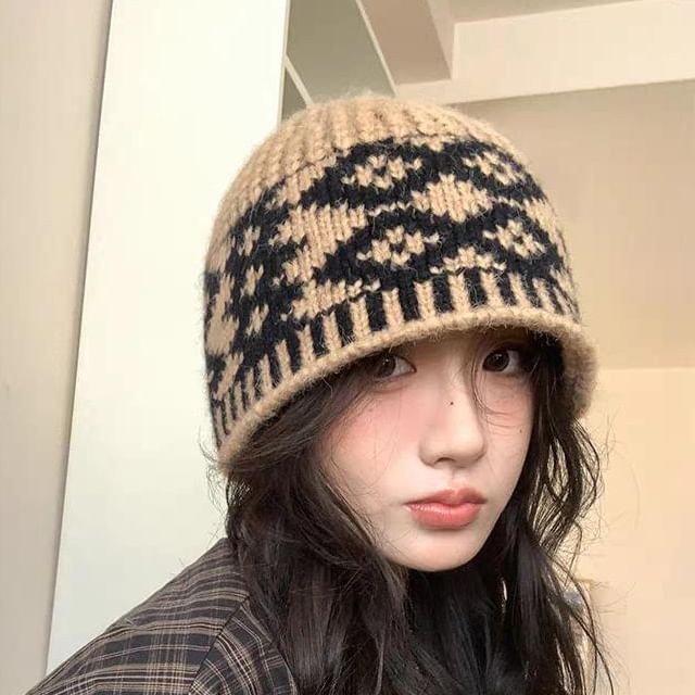 Knit Jacquard Beanie Diamond