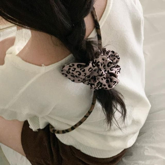 Hair Print Leopard Scrunchie