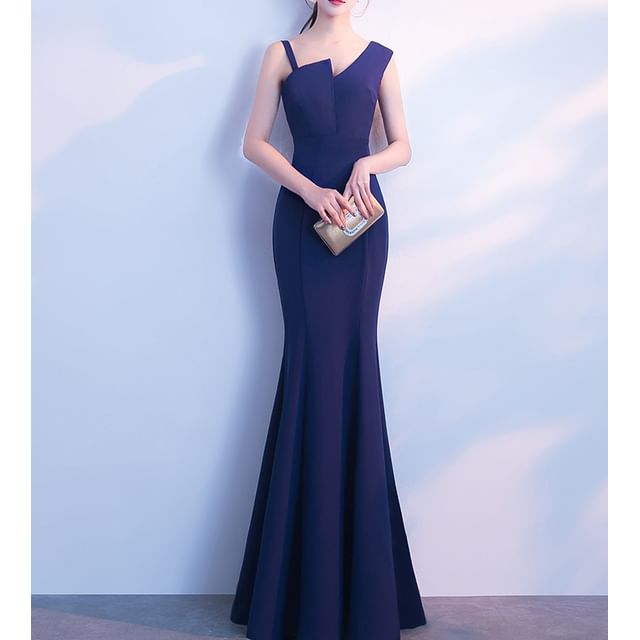 Evening Sleeveless Plain Asymmetrical Gown Mermaid