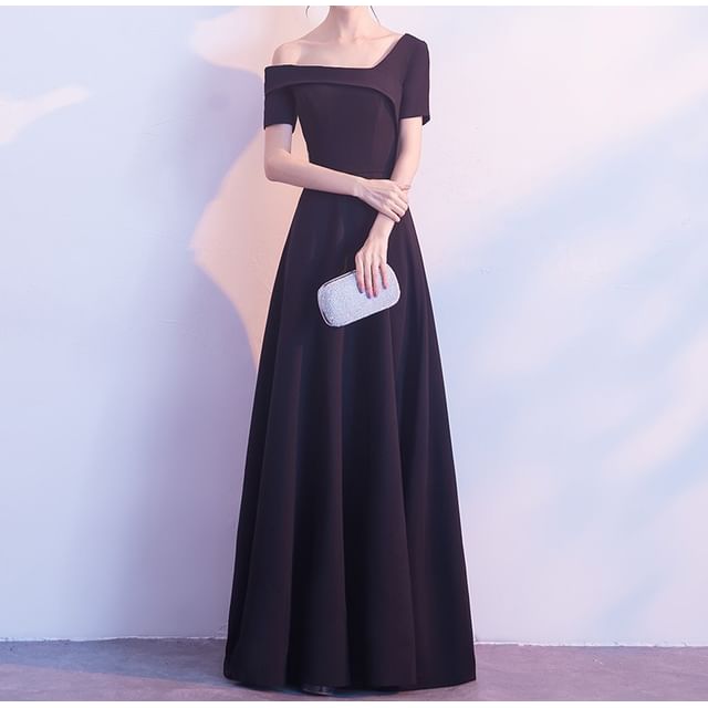 A-Line Asymmetrical Short-Sleeve Evening Plain Gown