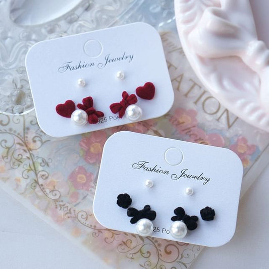 of Stud Asymmetrical 3 Bow Set Pairs: Pearl Earring Faux