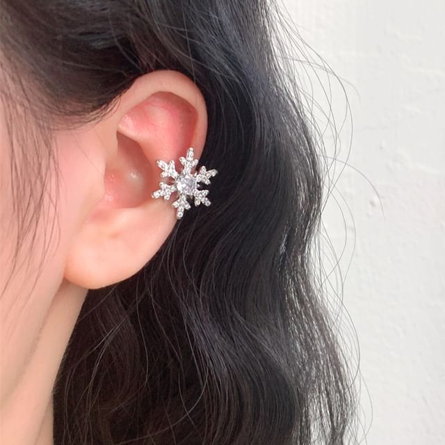 Ear Rhinestone Snowflake Cuff