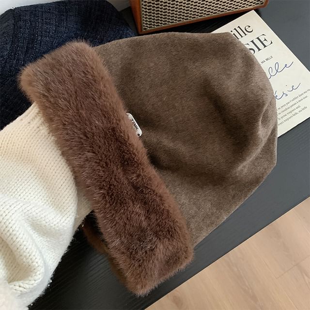 Plain Panel Beanie Fluffy