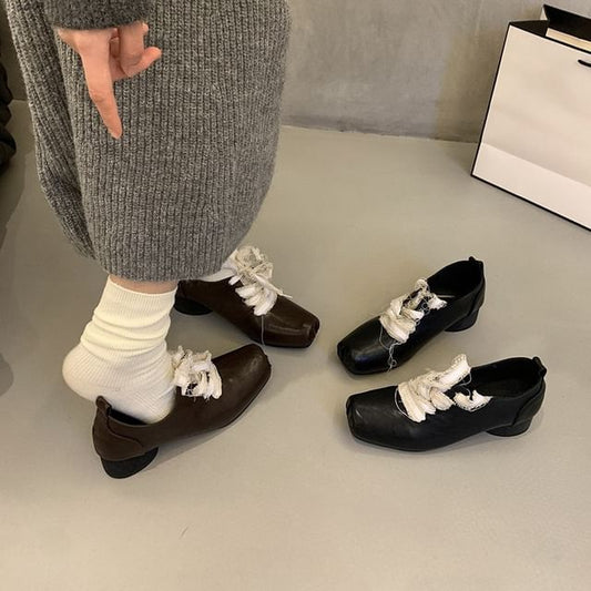 Pumps Square Lace Block Heel Up Toe