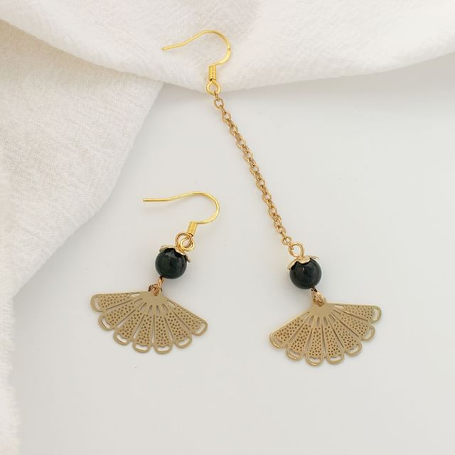 Asymmetrical On Drop Clip Earring / Fan